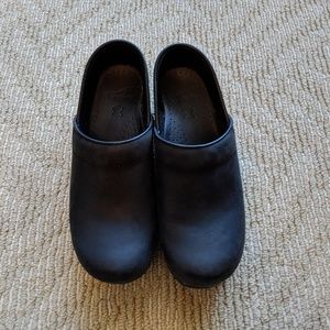 Dansko Cloggs